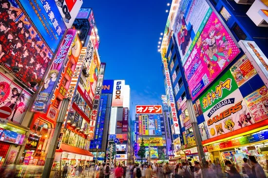 Il quartiere Akihabara a Tokyo, tappa di un itinerario di sei giorni